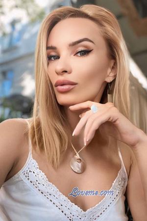 224692 - Alexandra Age: 30 - Moldova